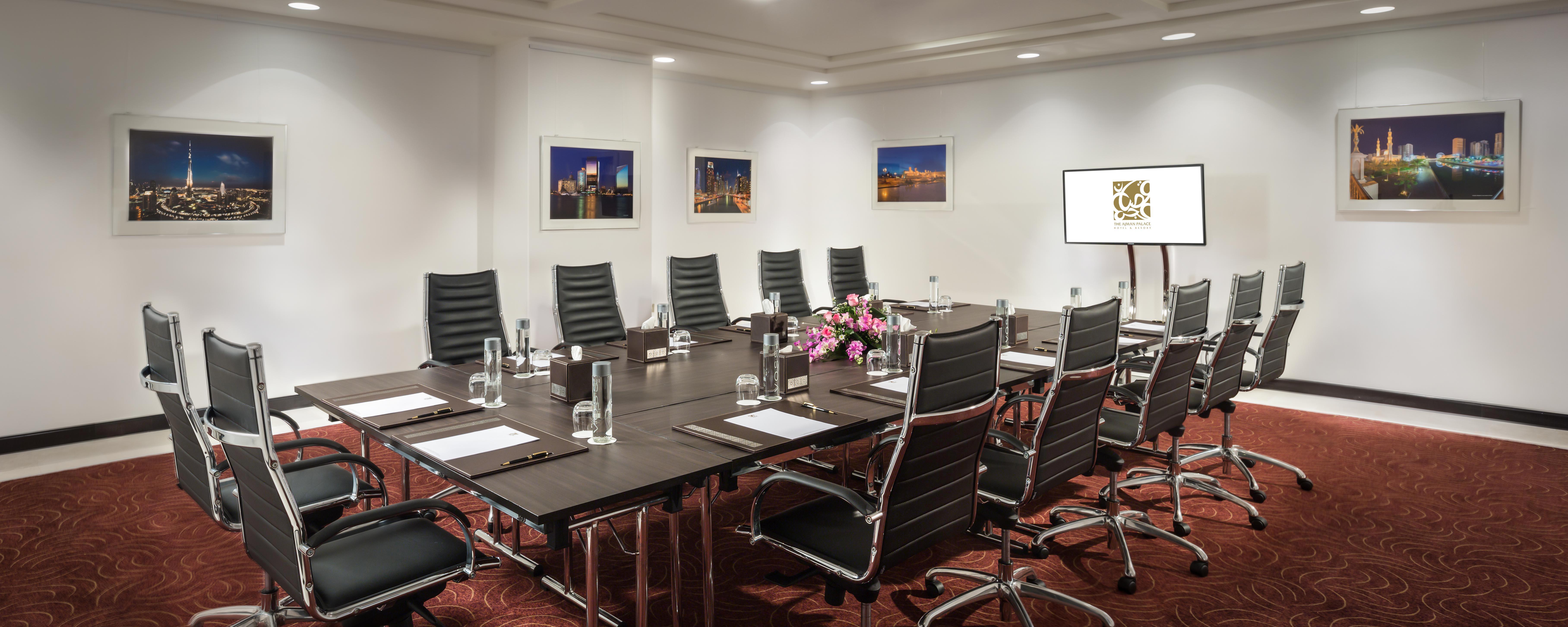 Bahi Ajman Palace Hotel Zewnętrze zdjęcie Meeting room at the InterContinental London Park Lane