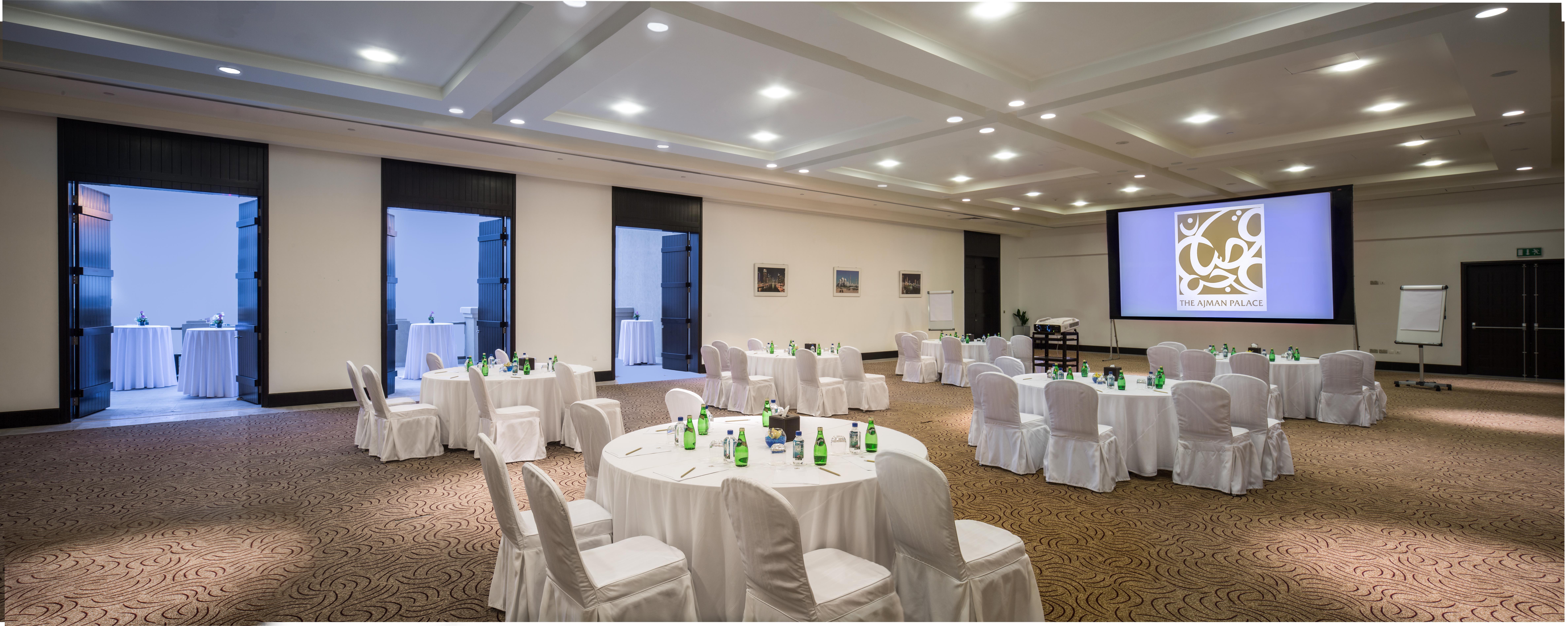 Bahi Ajman Palace Hotel Zewnętrze zdjęcie Meeting room