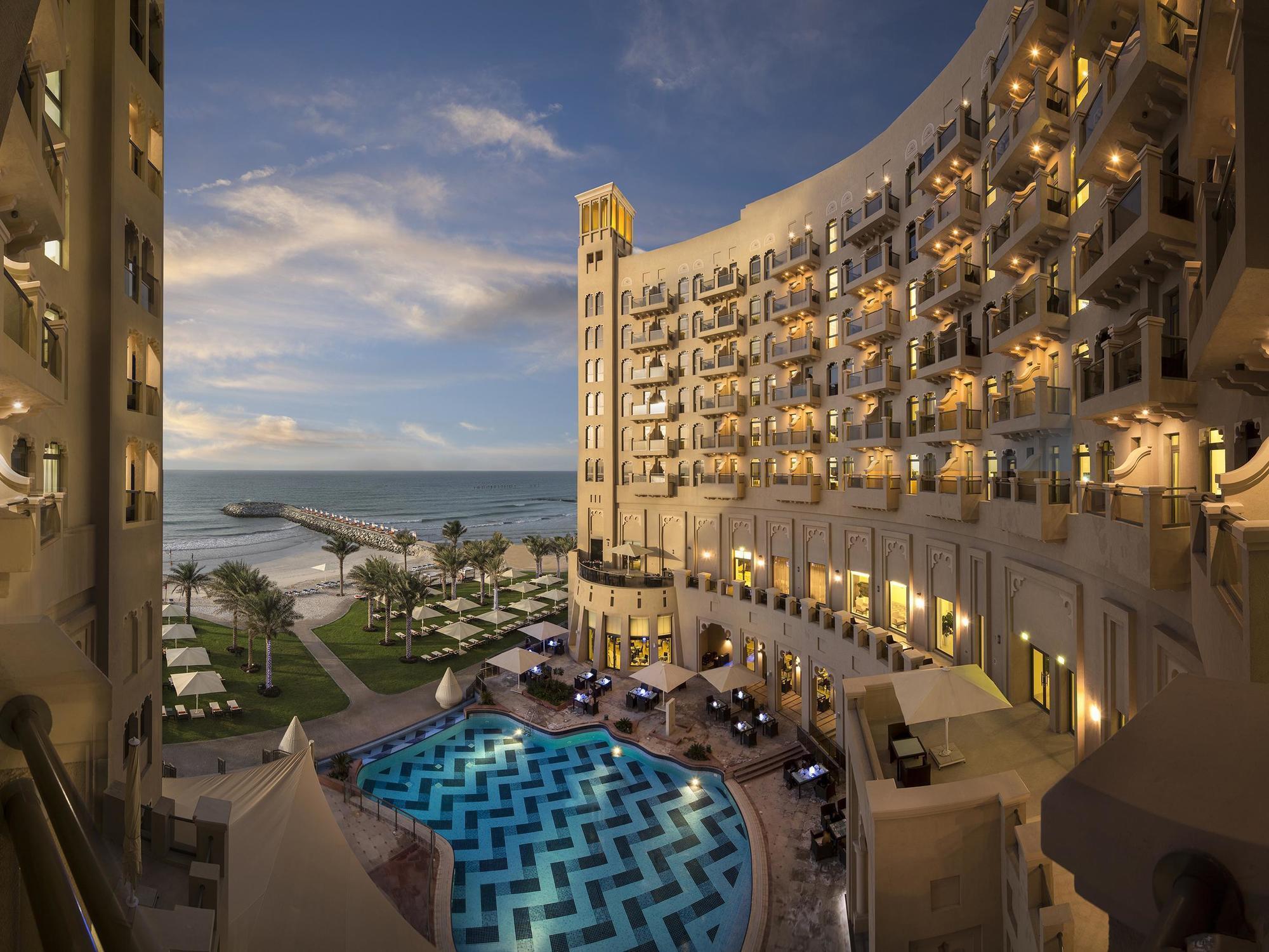 Bahi Ajman Palace Hotel Zewnętrze zdjęcie The Oberoi Dubai