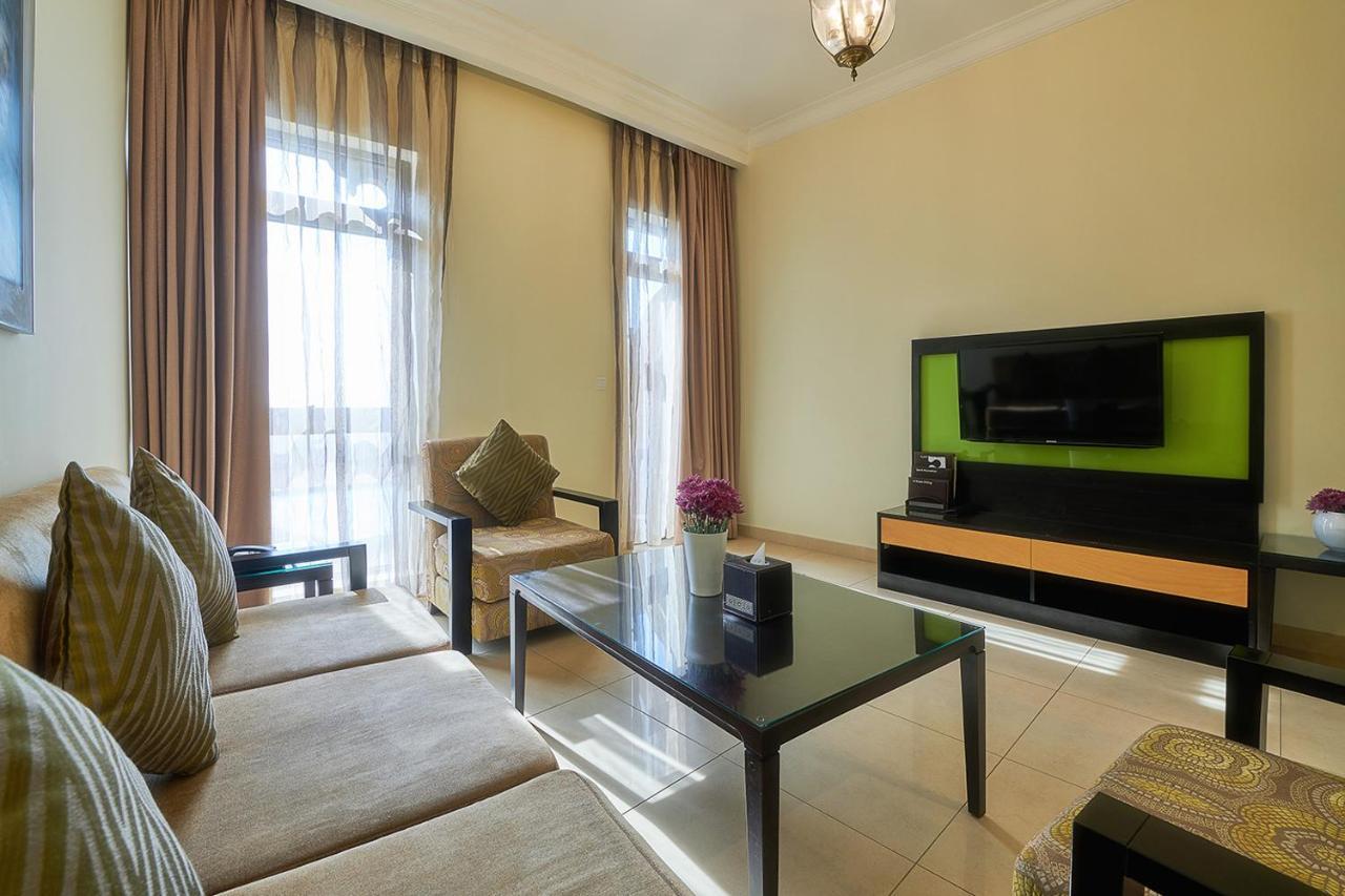 Bahi Ajman Palace Hotel Zewnętrze zdjęcie Living room
